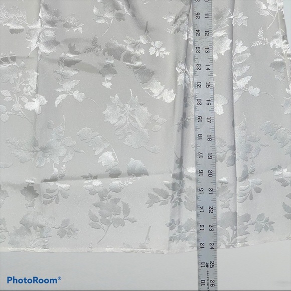 Ann Taylor Multi Floral Pleat Blouse - Picture 15 of 16